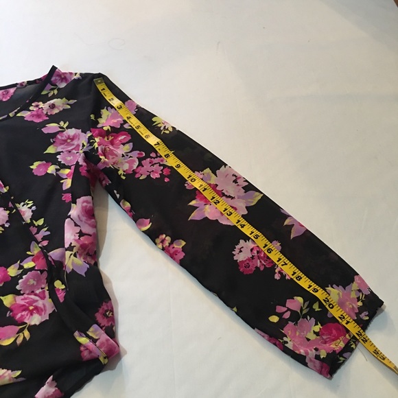 Cupid’S Dairy Silky SemiSheer Floral Top - Picture 9 of 10